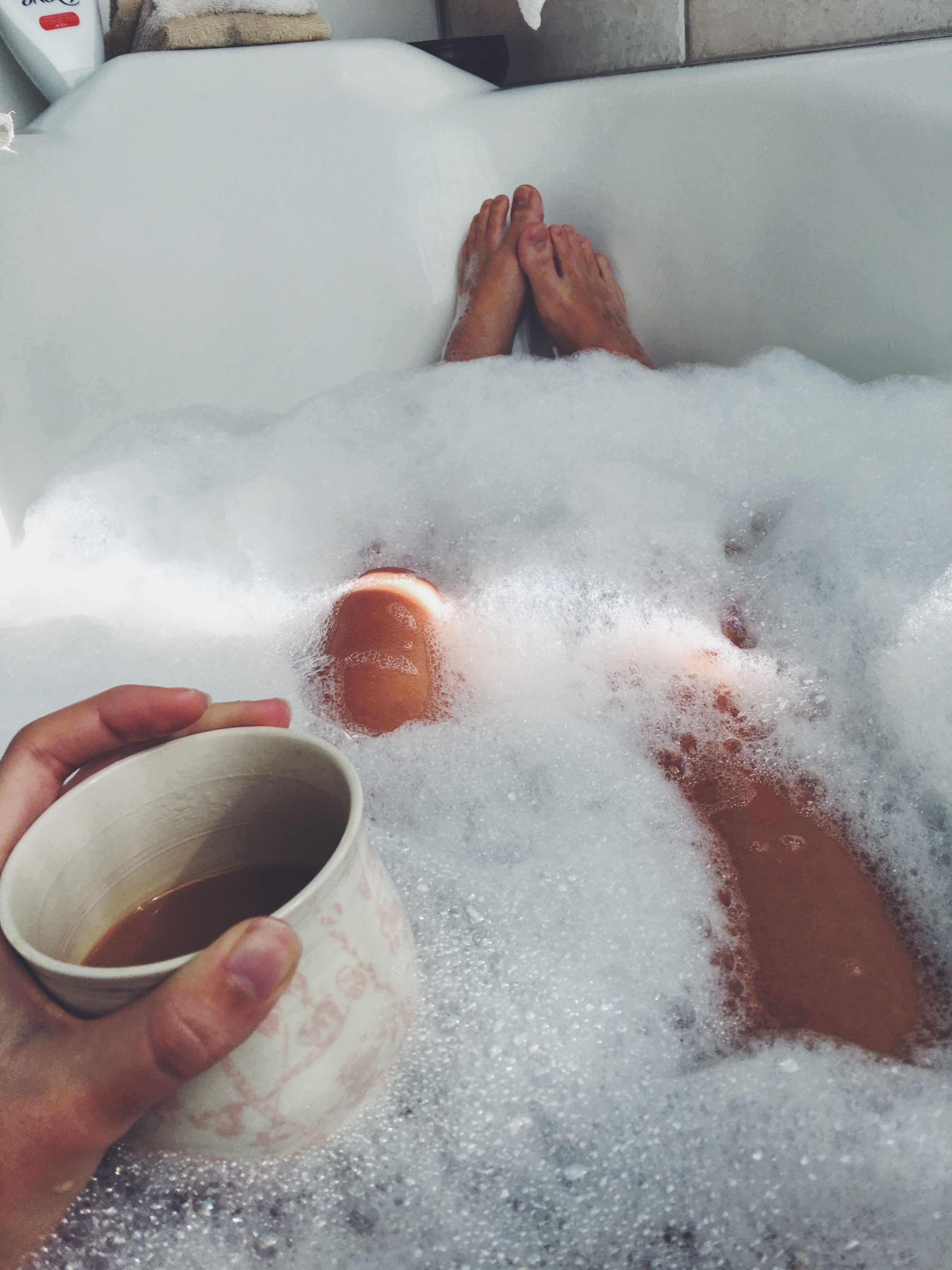 Sécheresse intime et ménopause : comprendre le SGUM